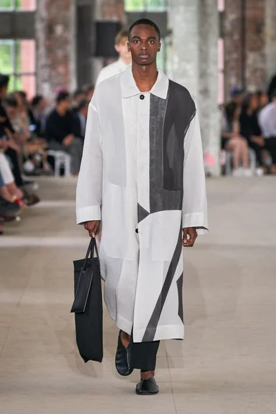 Look 36